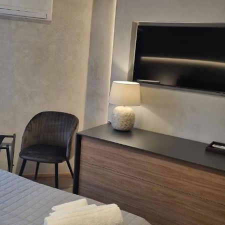 Dimora Dei Viaggiatori Apartment คาตาเนีย ภายนอก รูปภาพ