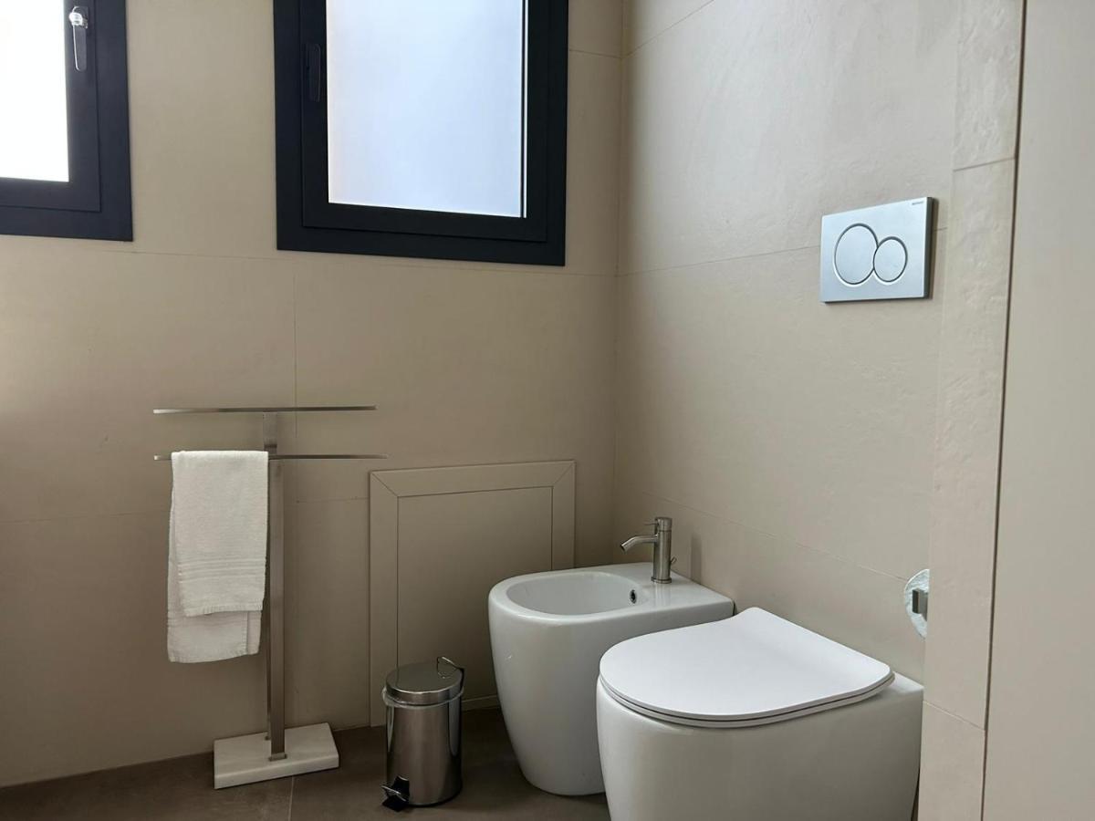 Dimora Dei Viaggiatori Apartment คาตาเนีย ภายนอก รูปภาพ