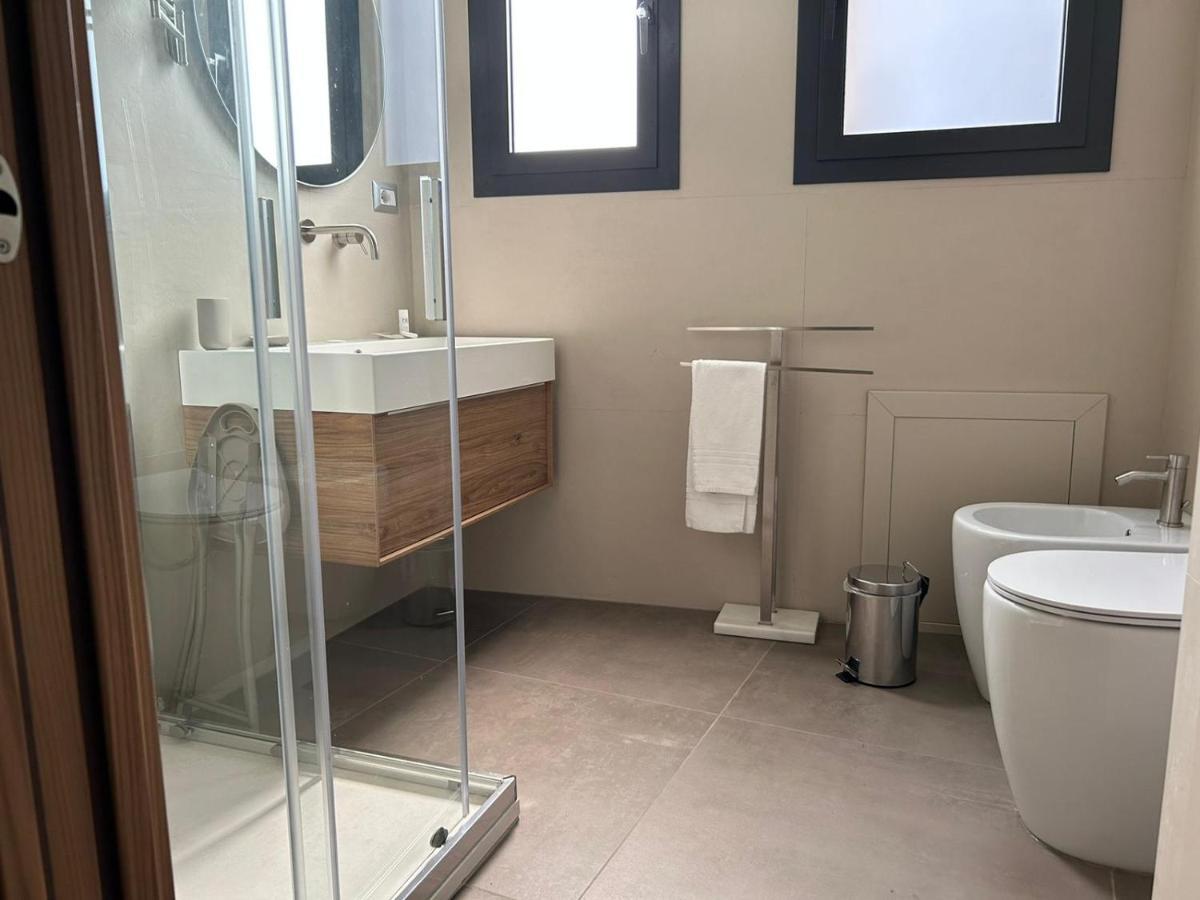 Dimora Dei Viaggiatori Apartment คาตาเนีย ภายนอก รูปภาพ